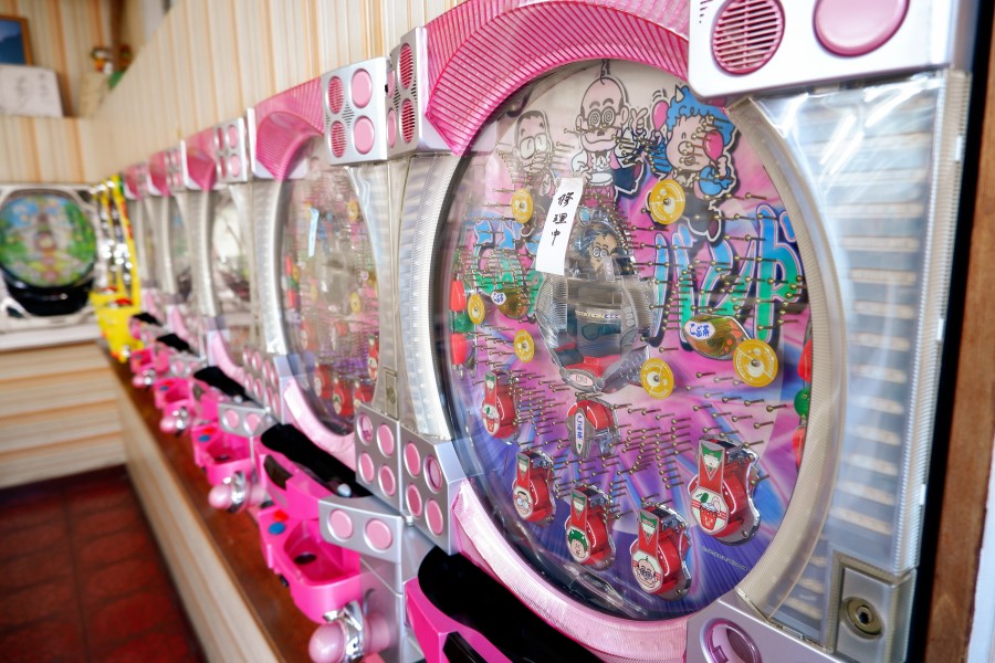 What is the meaning of Pachinko in English?